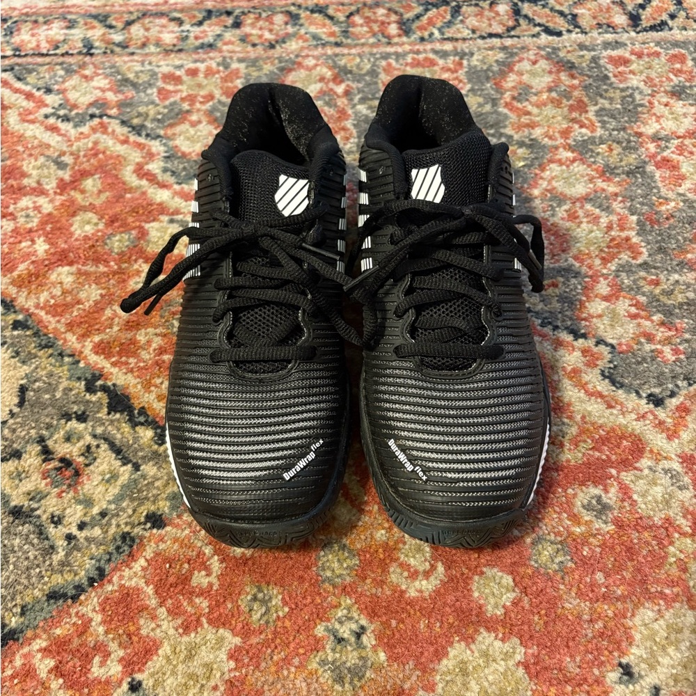 K-Swiss Court Shoes M7.5/W9